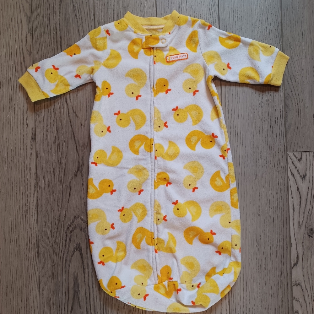 Carter's Fleece Sleep Sack White With Yellow Duckies Size 0-9 Months